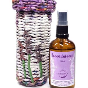 Levendulavíz dísztokban