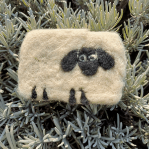 Bárányos nemezelt szappan-citromfű-rozmaring