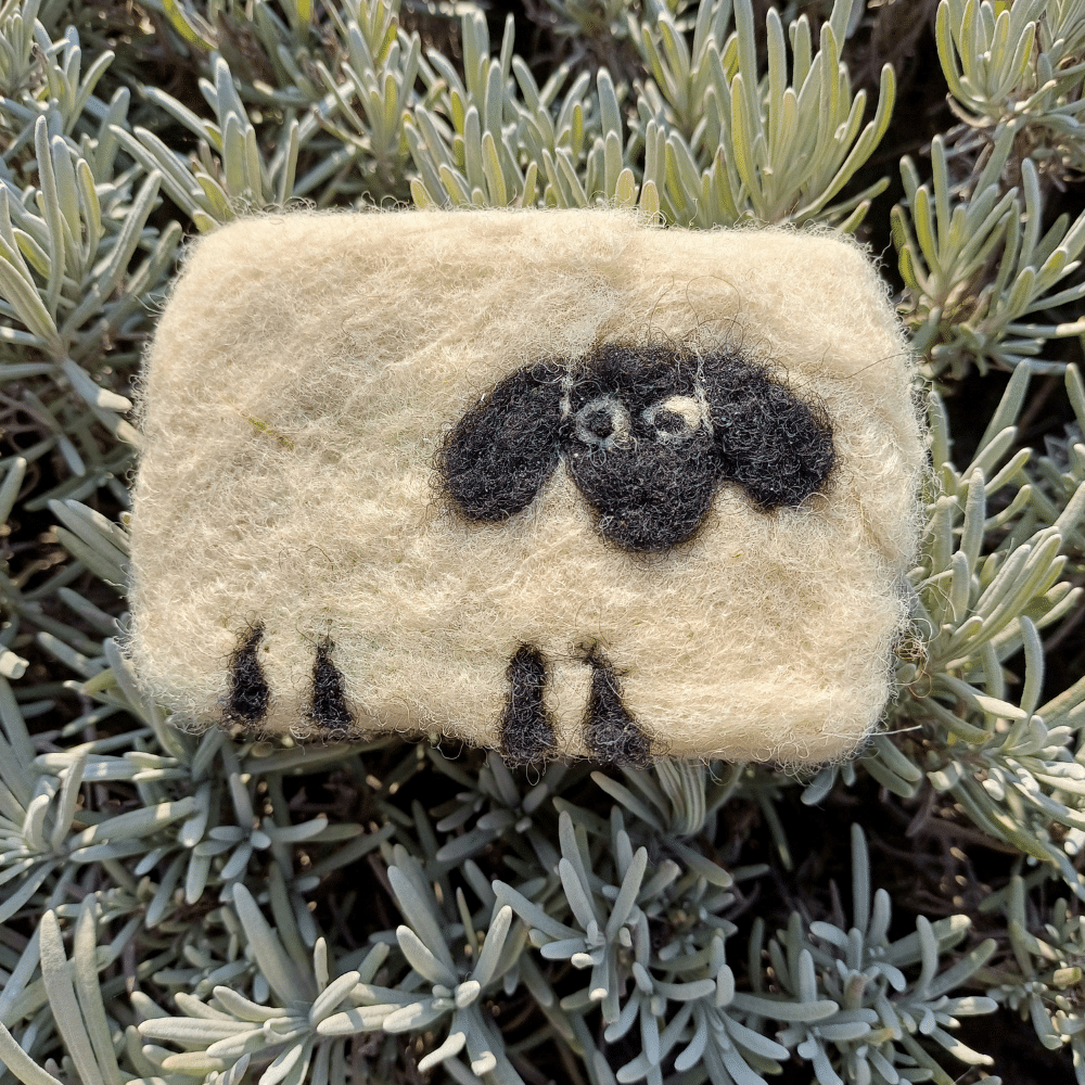 Bárányos nemezelt szappan-citromfű-rozmaring